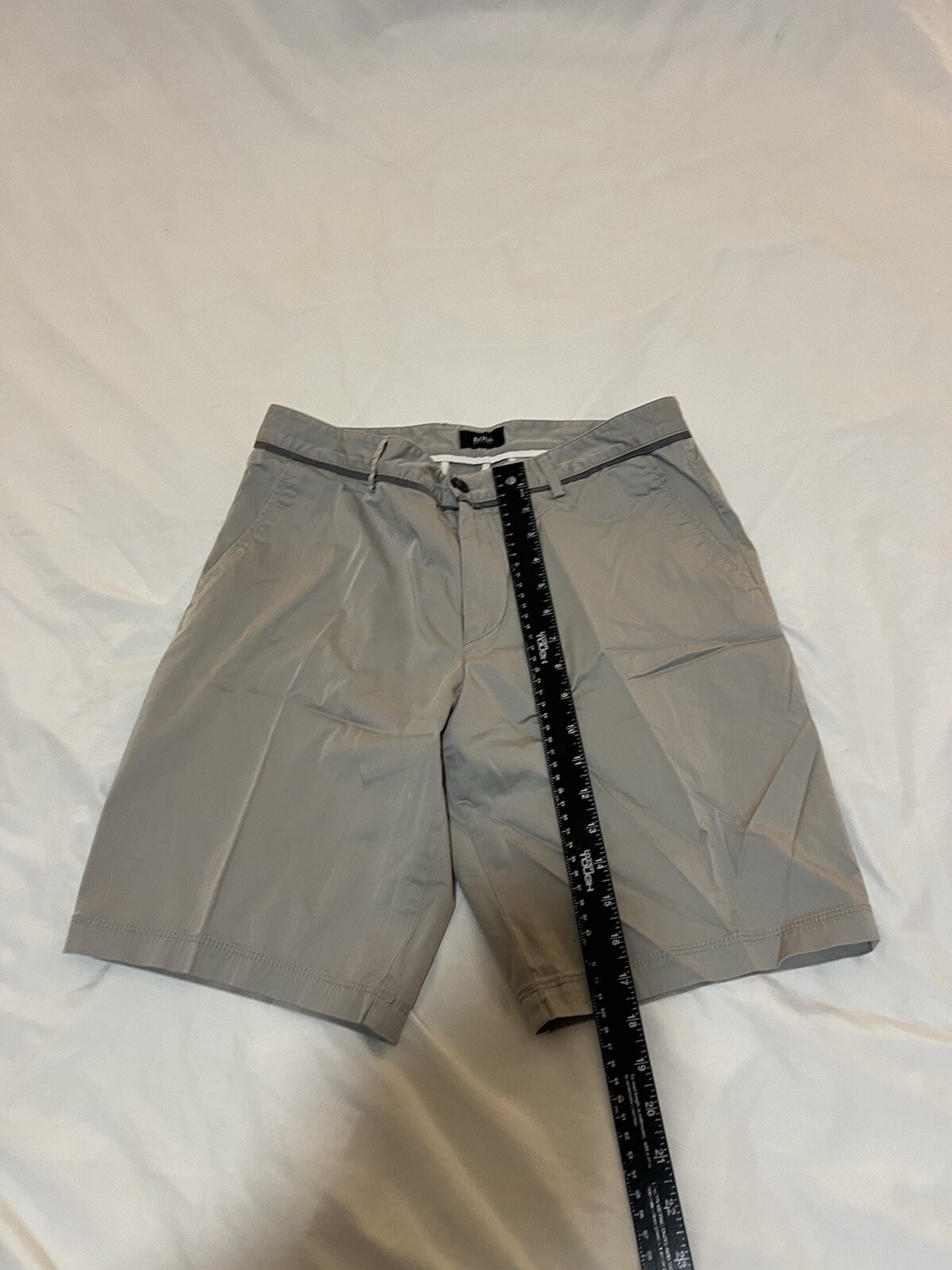 Hugo Boss Bermuda Men Shorts Size 30 R  Gray 378 thumbnail 2