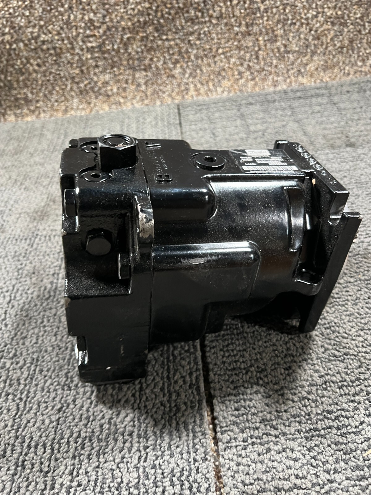 Danfoss Axial Piston Motor 90M055NC0N8N0S1W00NNN000024 83023216 