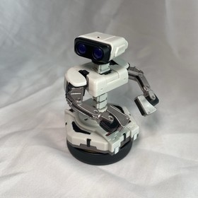 Used R.O.B. (NES) Amiibo Nintendo Switch Super Smash Bros Figurine