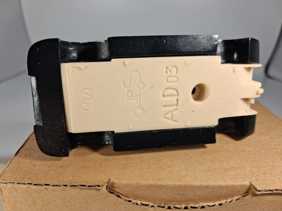 JPS MINIATURE COLLECTION ALD 03  LE MANS 1987 SCALA 1/43 - Immagine 2 di 4