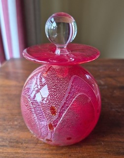 Isle of Wight Alum Bay Art Glass Red/Pink iridescent Vintage Perfume Bottle 205