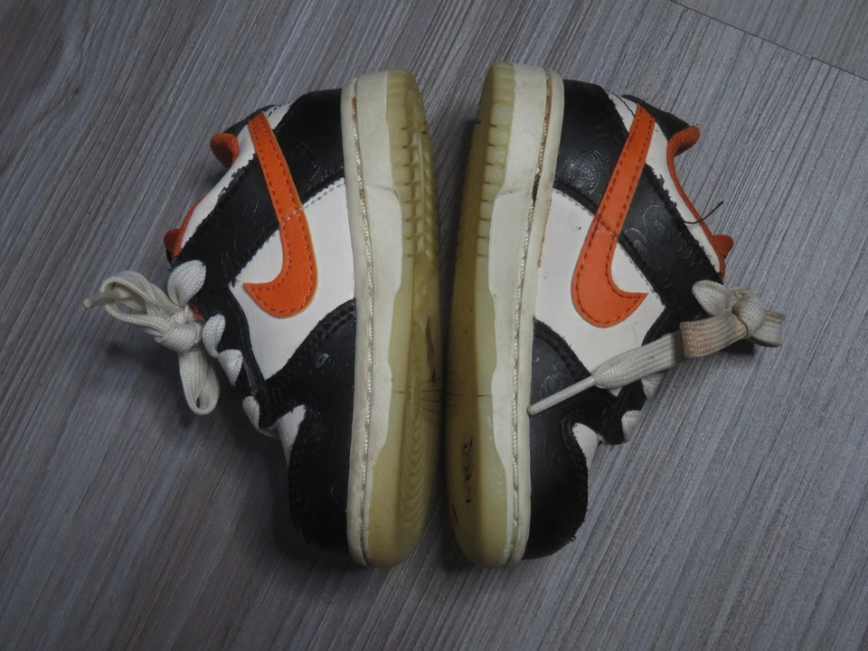 Zapato Nike Dunk Low Premium Halloween TD Talla 5c Naranja DM0717-100 Usado Foto 4 de 4