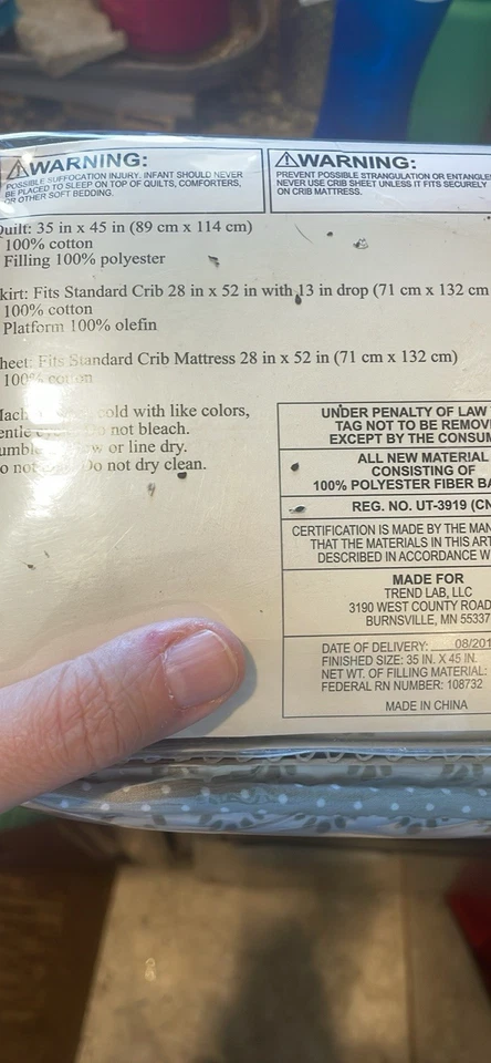 Trend Lab Art Deco Juego de Cuna 3 Piezas Ropa de Cama Gris Blanco Guardería Edredón, Falda, Sábana Foto 3 de 3