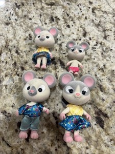 Honey Bee Acres The Cheddars Mouse Family Figures Mom Dad Kids Flocked Critters