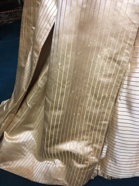 #21-099, Stunning 1880's Ivory & Yellow Silk Stripe Ballgown - Image 4 of 4