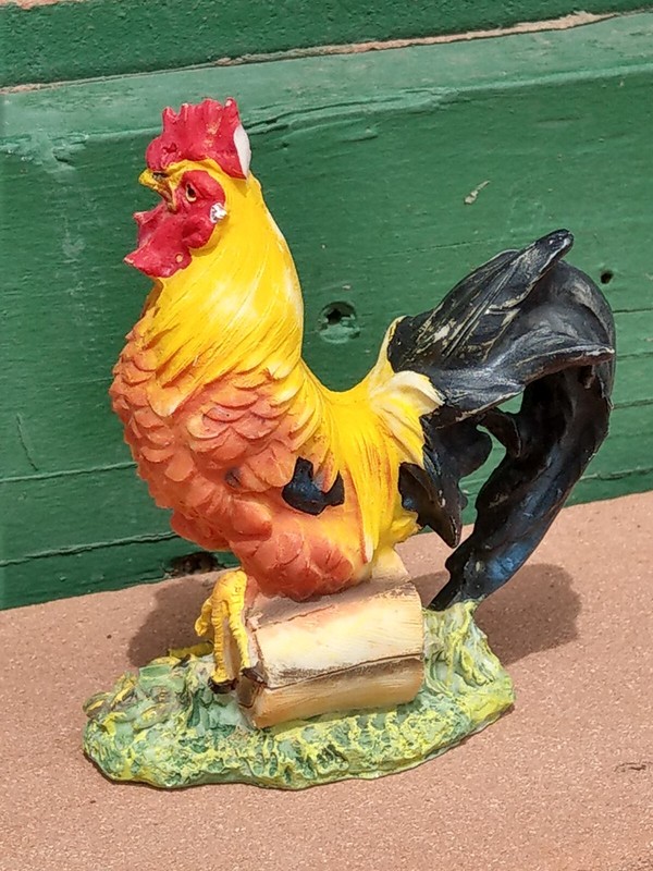 Vintage Ceramic Hand Painted Decorative Rooster 4 1/2" T x 4” L x 2 1/4" W