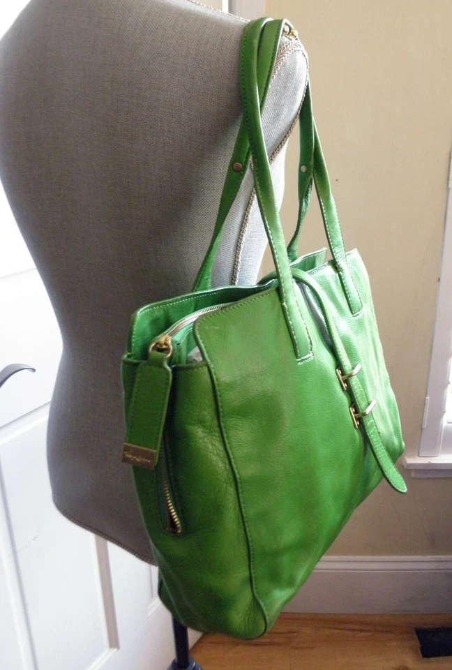 Cartera grande Foley & Corinna Buffalo Leather Simpatico East West 3 compartimentos Foto 2 de 4