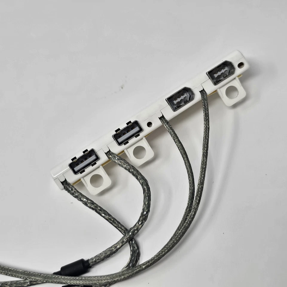 Apple 30" Cinema Display A1083 USB Firewire Ports - Replacement Part for Monitor - Image 2 of 4