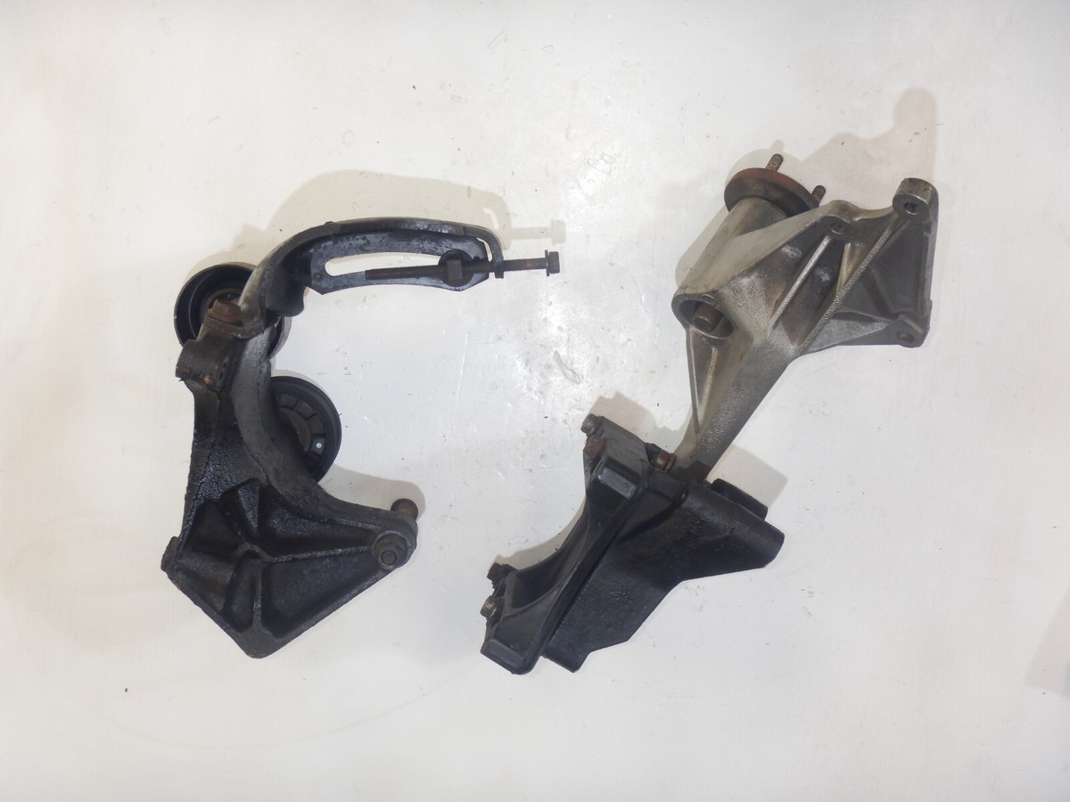 96-01 Jeep Cherokee XJ OEM 4.0L RHD Power Steering Bracket