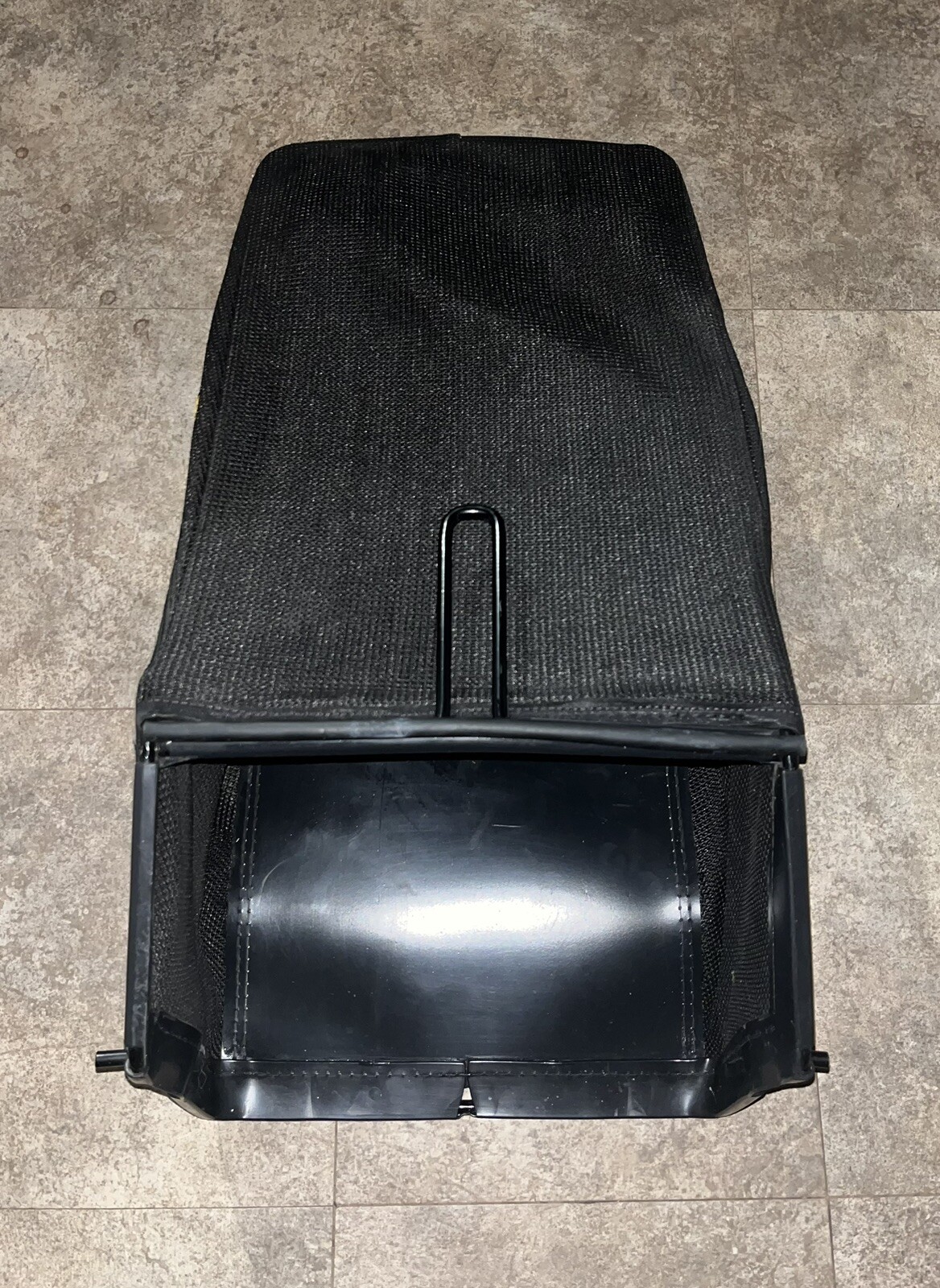 DEWALT OEM 21.5” Lawn Mower Grass Catcher Bag With Frame - AGR 764-05496