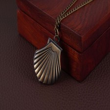 Shell Shape Pocket Watch Bronze Flip Necklace Quartz Watch Vintage Pocket Watch
