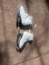 Ice Skates by Ferland Youth Size 5 White Ice Figure Skating