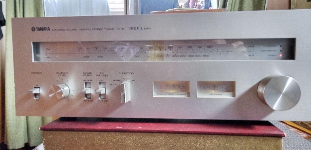 YAMAHA TUNER CT-R1動作品 YAMAHA CT-R1 Natural Sound AM/FM Stereo Tuner Radio Silver