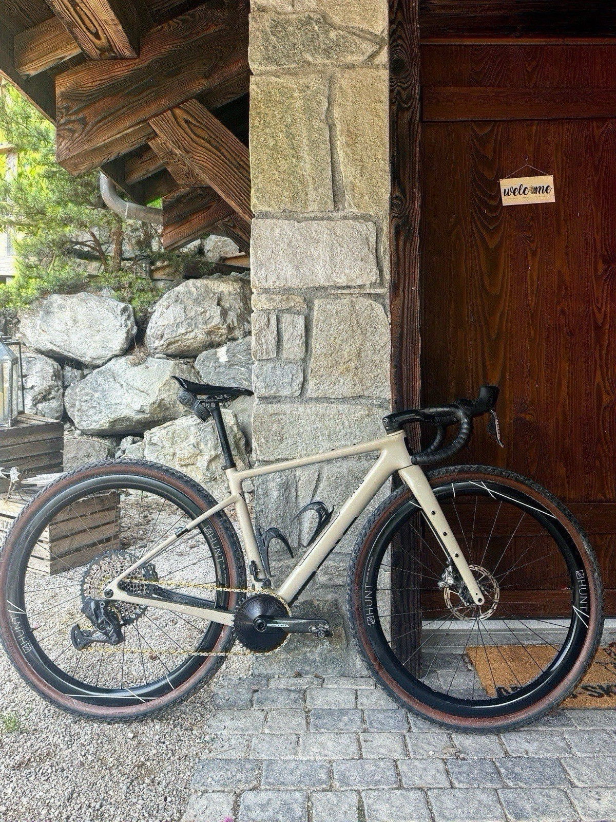 Foto 1 di 13