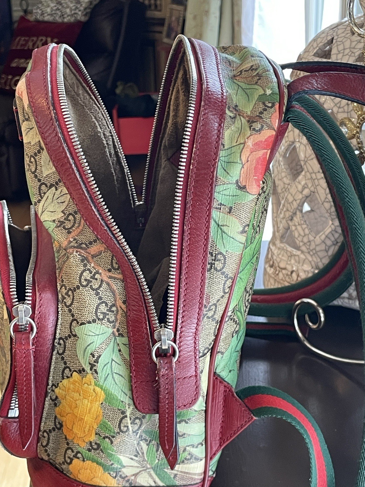 Authentic with papers! Gucci Flora Backpack  Flow… - image 9