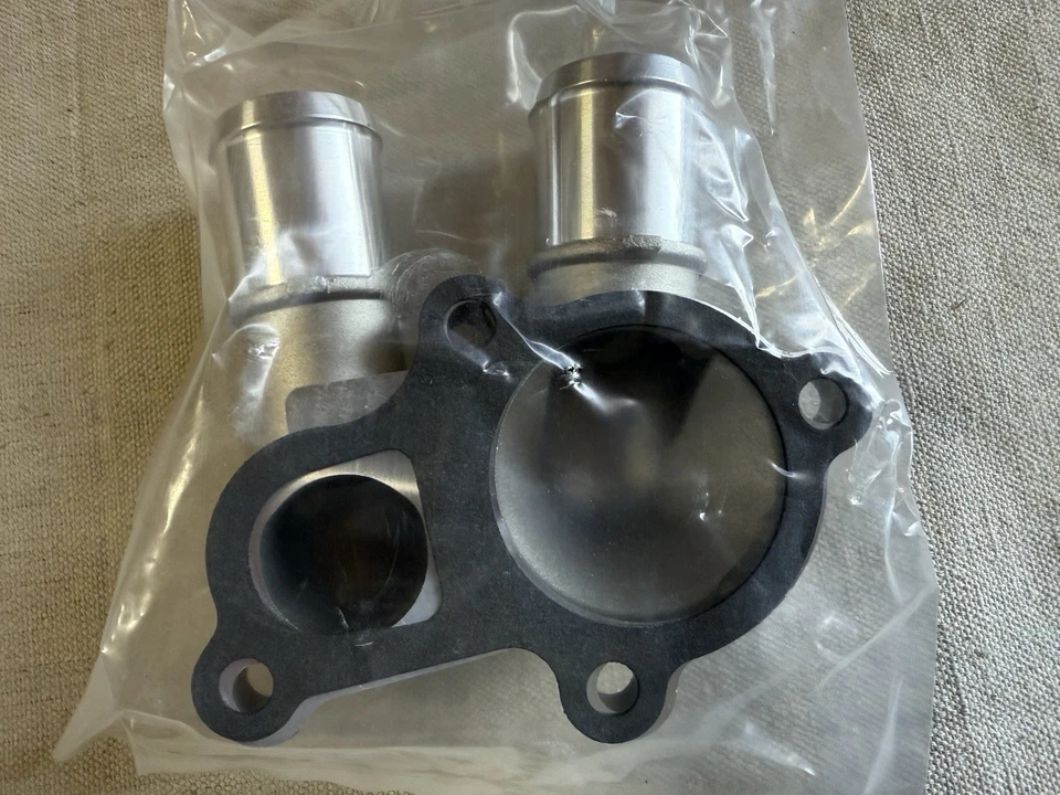 Carcasa termostato refrigerante motor NOS Dorman se adapta a Hyundai Accent selecto Foto 3 de 3