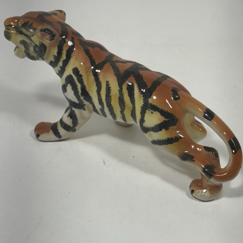 Statua Tigre del Bengala in piedi ceramica smaltata vintage anni 60 Giappone lunga 7" - Foto 2 di 9