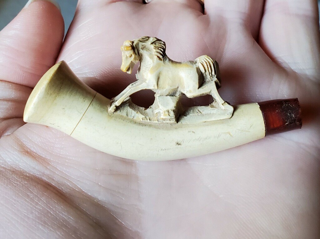 Antique Real Meerschaum Carved Horse Pipe with Original Case
