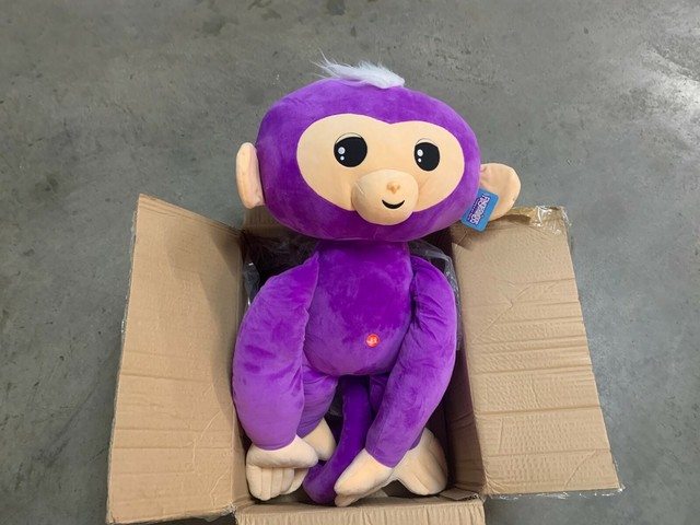 large fingerling monkey