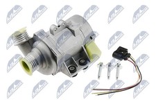 Pompe à eau BMW 545