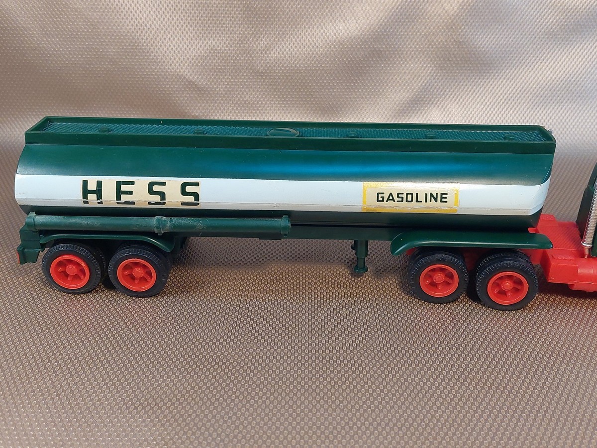 1974 Hess Tanker Truck in Original Box - Mostly Working | eBay