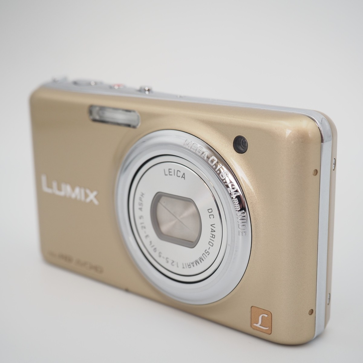 N Mint] Panasonic LUMIX DMC-FX77 Point Shoot Digital Camera 12.1MP