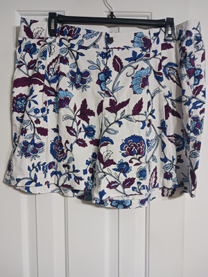 NWT Women's Liz Claiborne Pleated White Floral Linen Shorts Size 18