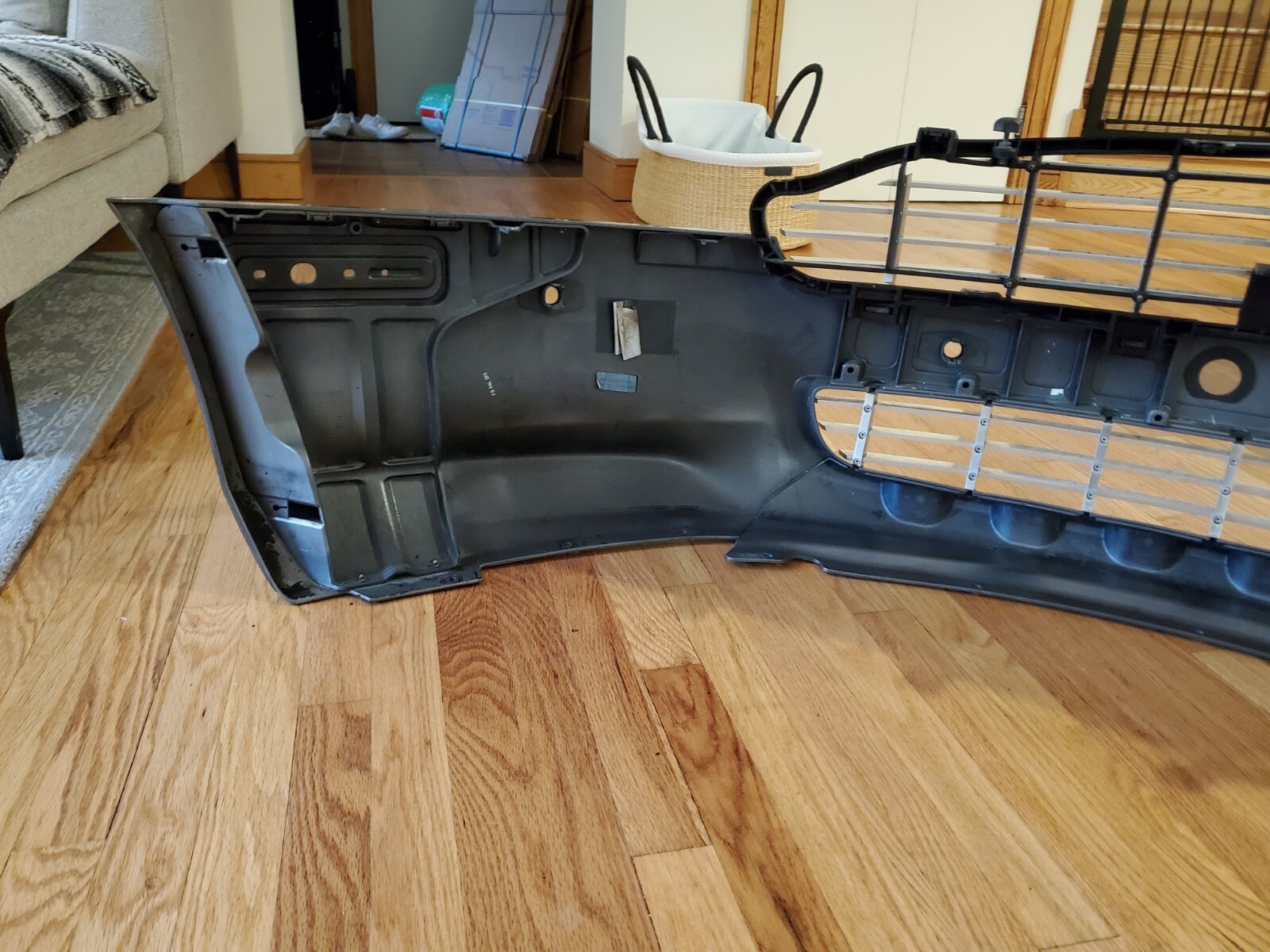 10-12 ASTON MARTIN RAPIDE FRONT BUMPER and GRILL