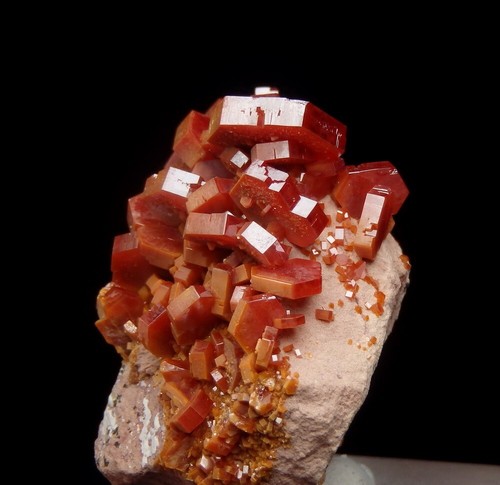 VANADINITE beautiful RED lustrous crystals ! MOROCCO Mibladen /pk858 - Picture 8 of 19