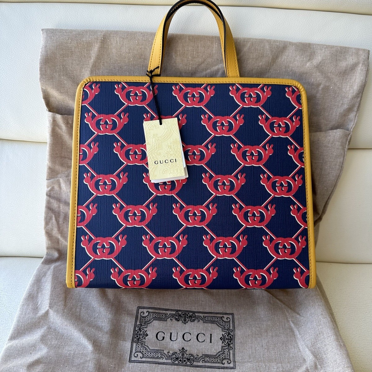 GUCCI GGパターン ポシェット ネイビー GUCCI GGパターン ポシェット ネイビー - メルカリ
