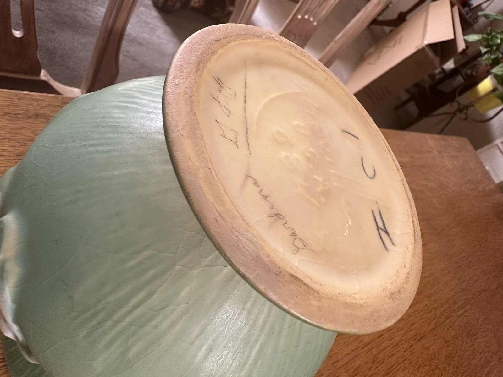 Roseville Pottery Green Gardena Double Handle Vase 6848" Urn 8.5