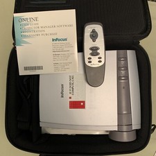 InFocus LP130 DLP / Projector Plus Bag