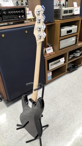 Bajo eléctrico SQUIER AFFINITY JAZZ BASS-01 - Imagen 7 de 10