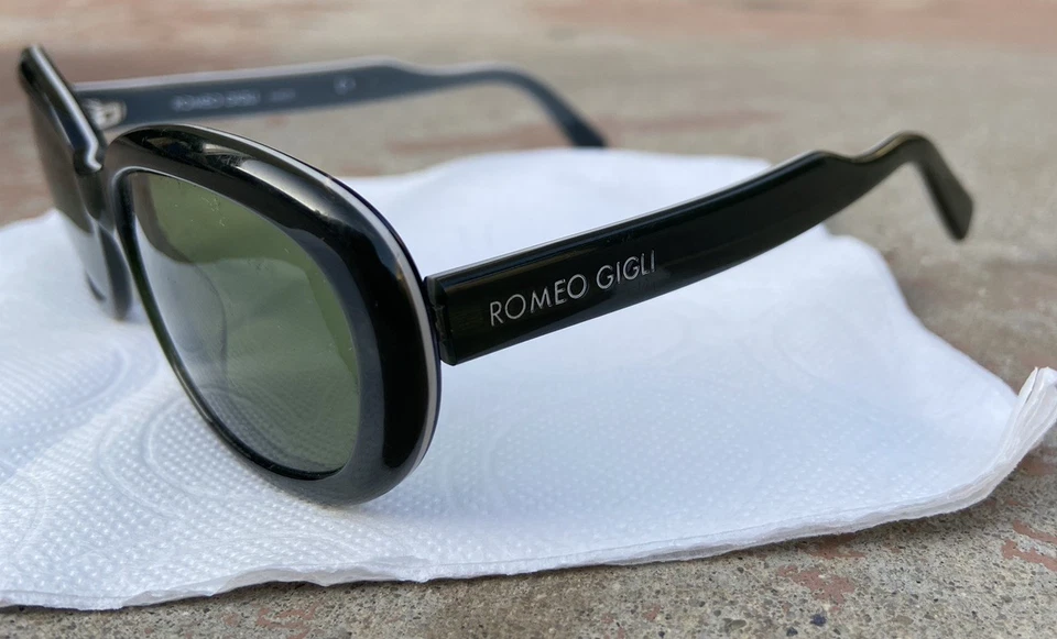 Gafas de sol ROMEO GIGLI -de colección de los 90, verde oliva con borde blanco Monturas 171/S Foto 4 de 4