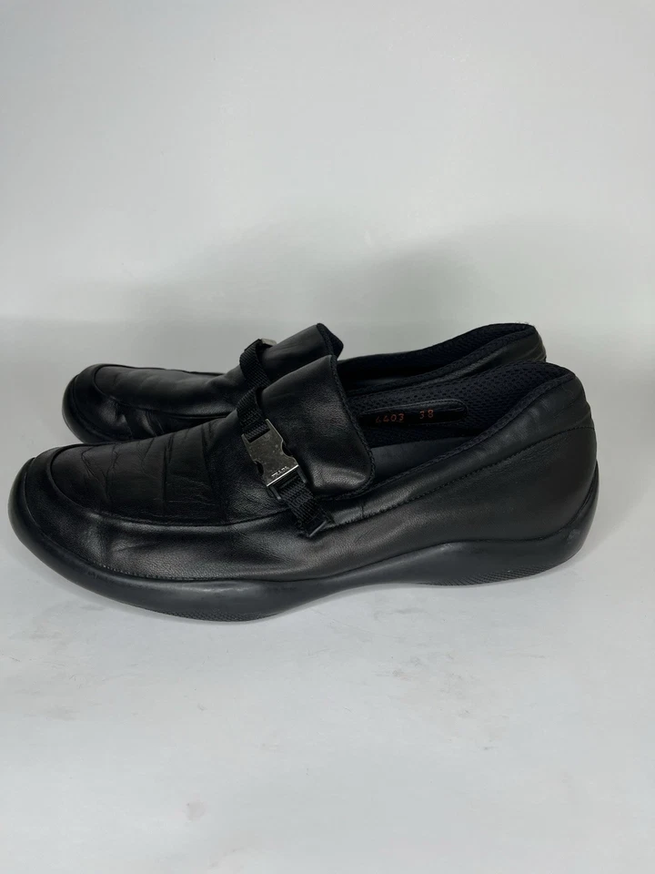 Prada Shoes Driving Loafers Women Size 38 US 7 Black Leather Made In Italy  - Image 3 of 4
