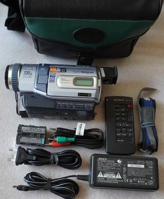Sony DCR-TRV340E Digital 8 Hi8 Video8 Camcorder Handycam Video Kamera - Bild 1 von 4