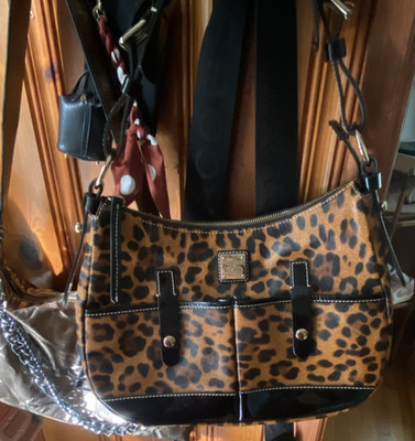 Dooney & Bourke Leopard Print  Shoulder Bag  Red Lining Pockets with dust bag