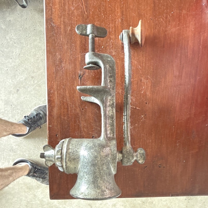 Universal No. 2 Manual Clamp-On Meat Grinder, Metal, Silver w/ Handle
