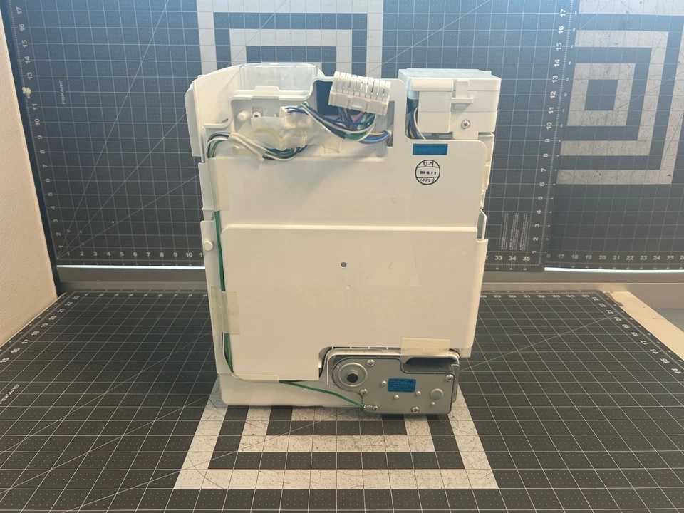 Conjunto de motor para máquina de hielo y barrena para refrigerador LG P# EAU61843013 AEQ73110205 Foto 2 de 4