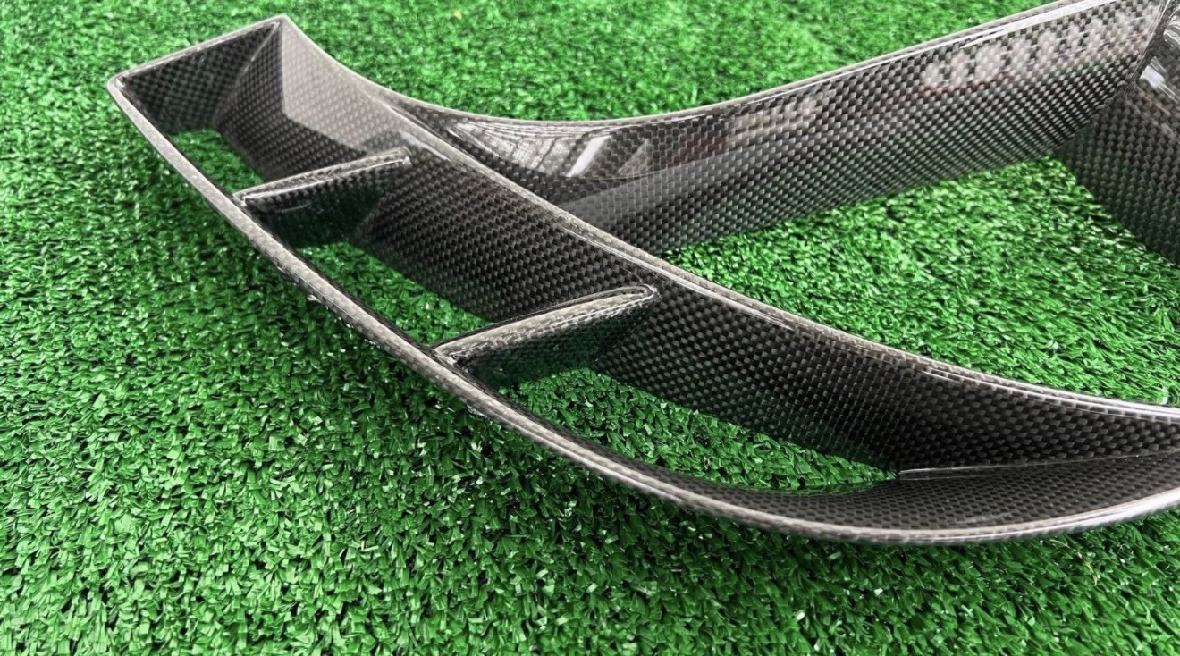Ferrari F8 – 1016 Industries Carbon Fiber Rear Bumper J-Vents