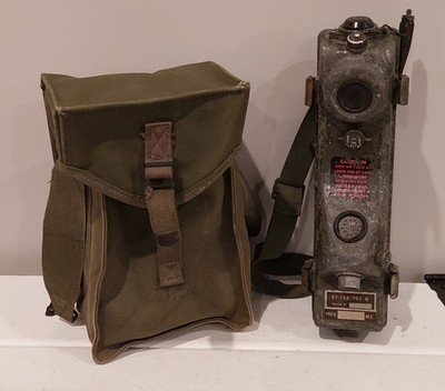 RT-196/PR-6 Vietnam Banana Radio W/ Antenna And Original Carry Bag