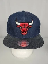 Mitchell & Ness Snapback NBA Basketball Chicago Bulls Blue Denim Adjustable