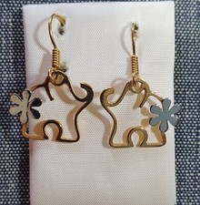 18k YELLOW and WHITE GOLD ELEPHANT LONG EARRINGS. Weight 3.30 gr.