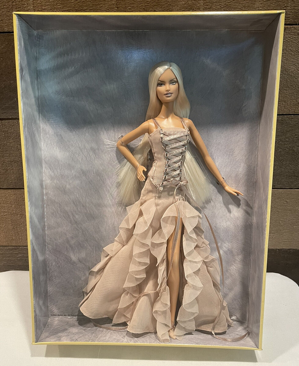 Mattel Barbie Doll 2004 - Versace Gold Label Collector Mattel Barbie Doll 2004 - Versace Gold Label Collector