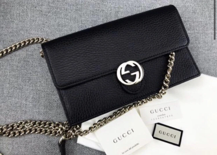 Gucci AUTHENTIC - Interlocking GG Wallet on Chain Crossbody Bag - Black  Leather