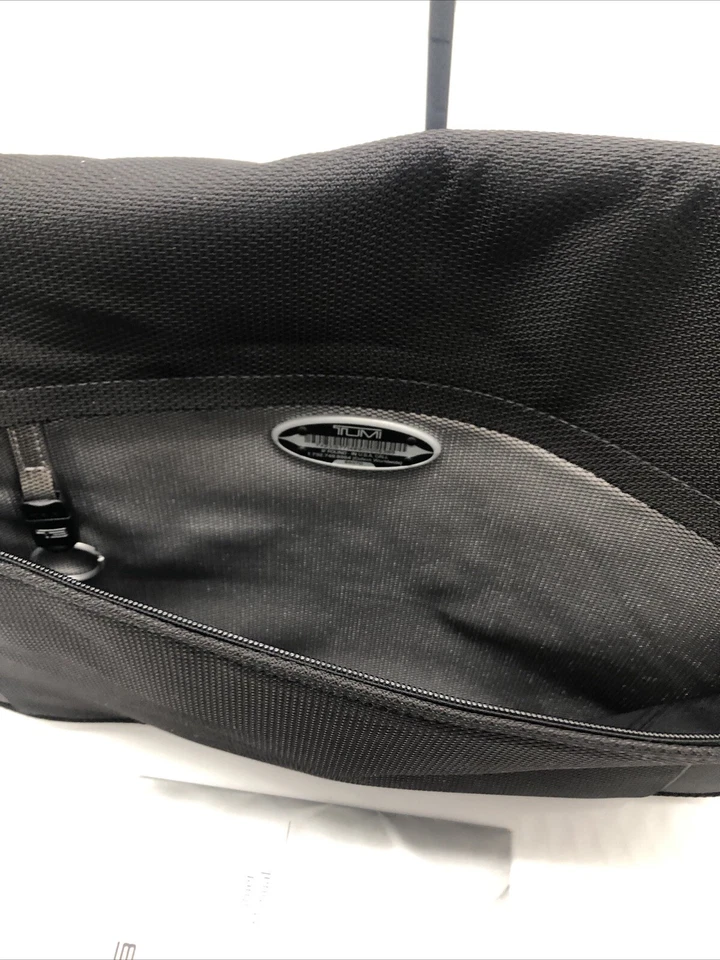 "Bolsa mensajera Tumi estilo #6507D 17""" Foto 4 de 4