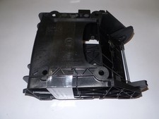 Original VW Touareg Lagerbock für Armlehne Handschuhfach vorne 7L6863762L