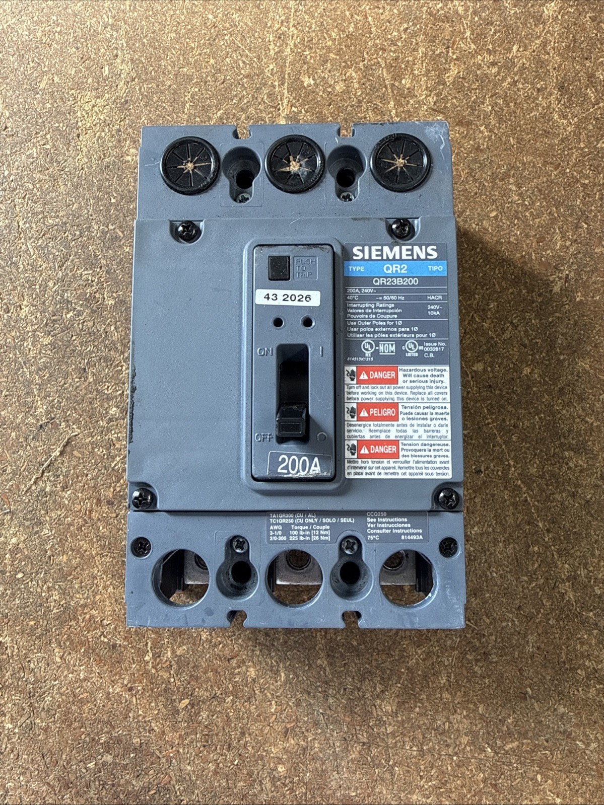 SIEMENS QR23B200 200 Amp 3 Pole 240VAC 3 Phase 10kA Type QR2 Circuit Breaker