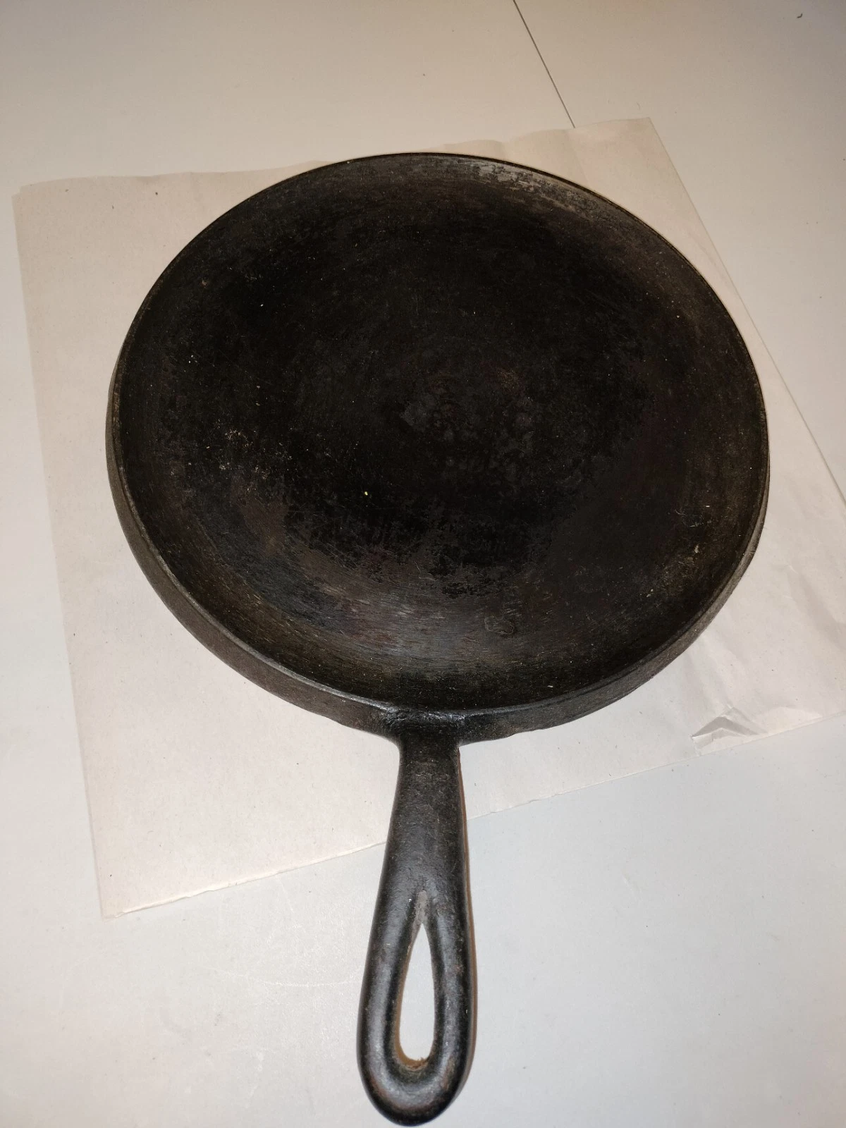 Wagner Ware Sidney O-No. 9 Cast Iron Griddle Skillet 1109C Vintage 1924-35