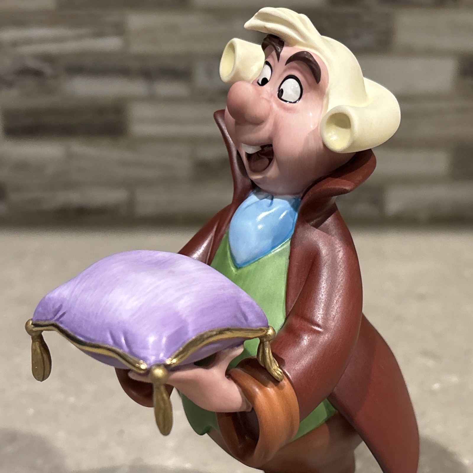 WDCC Cinderella “Presenting The Glass Slipper” Footman 50th Anniversary COA